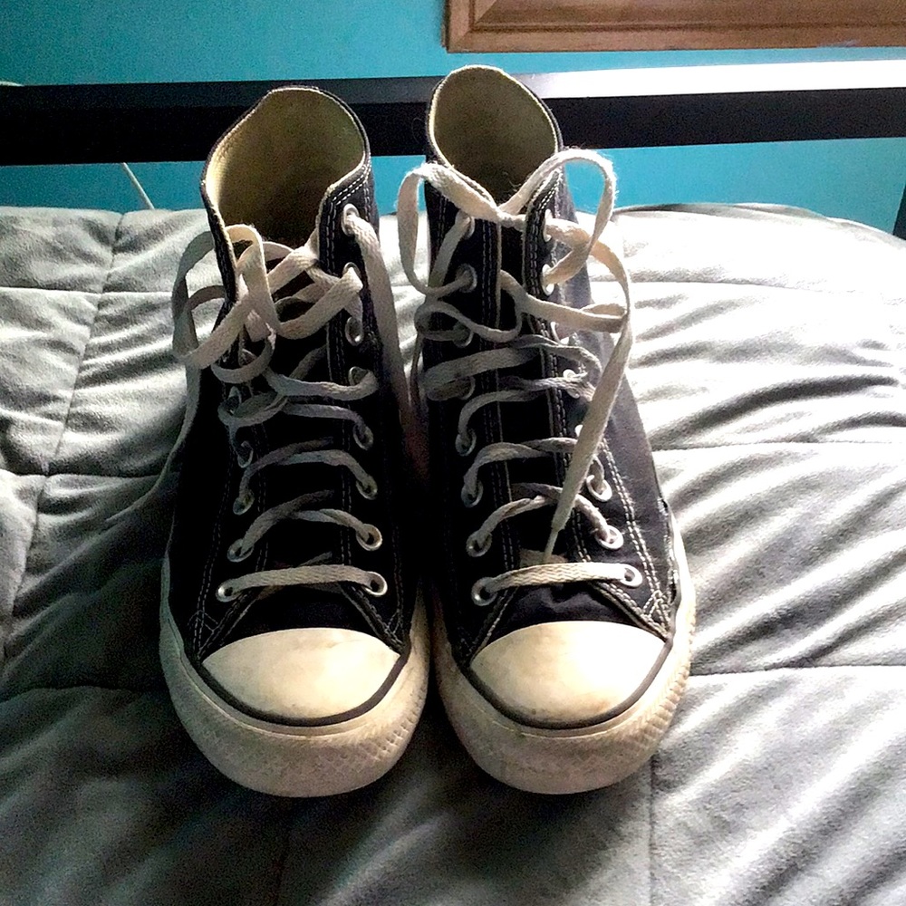 Black Chuck Taylor Converse